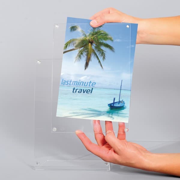 cambio informazione porta poster clear da banco