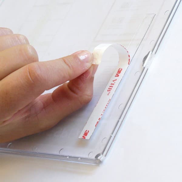 Infotasche mit doppelseitigem Kleber