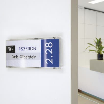 Display fissaggio a parete