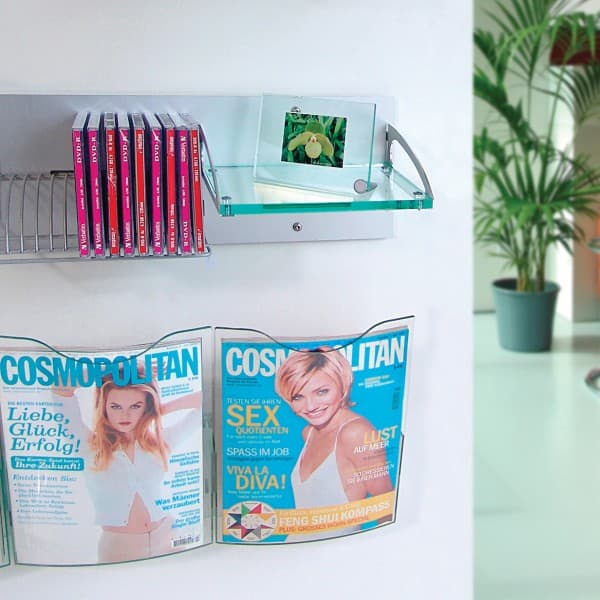 espositore da parete con tasche cataloghi con cataloghi